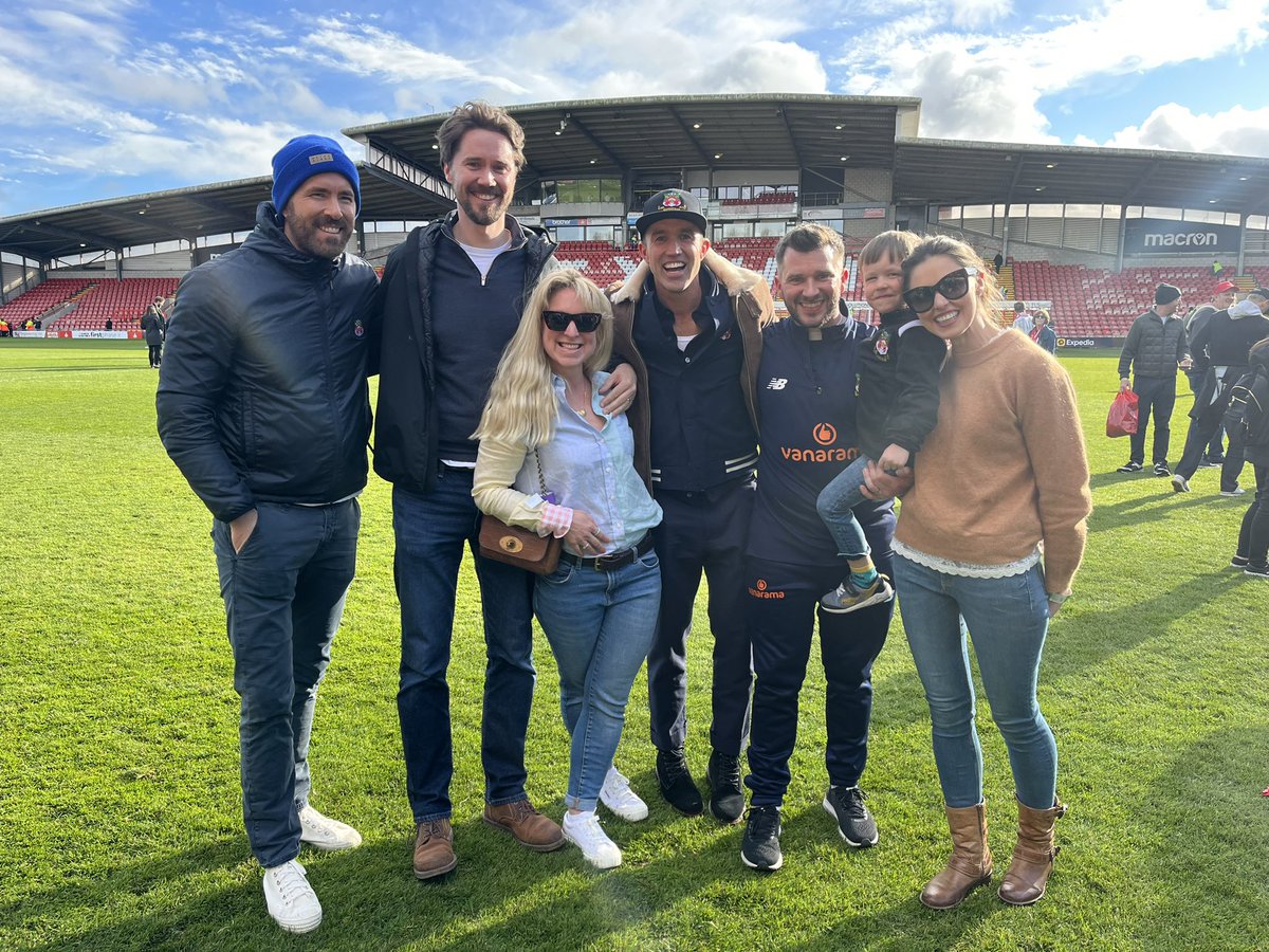 What a squad, what a team, what a club, what an achievement, what dreams are made of <a href="/Wrexham_AFC/">Wrexham AFC</a>  <a href="/RMcElhenney/">Rob Mac</a> <a href="/VancityReynolds/">Ryan Reynolds</a> ❤️ CHAMPIONS