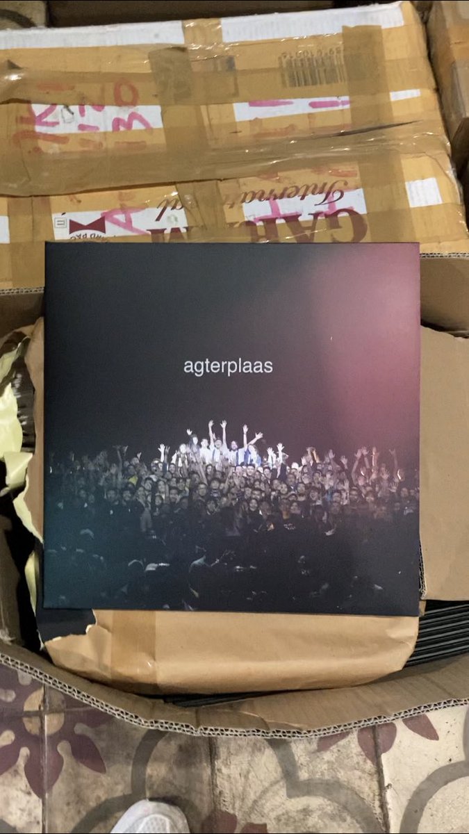 demajorsrecs's tweet photo. Gimana gimana THR-nya pada mau dipake buat beli rilisan apa nih?👀 https://t.co/8vYiVuNnPs