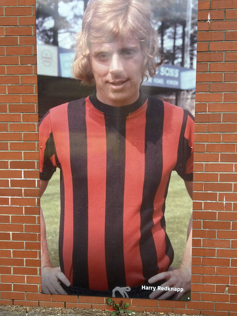 A young Redknapp at Bournemouth. Great barnet!