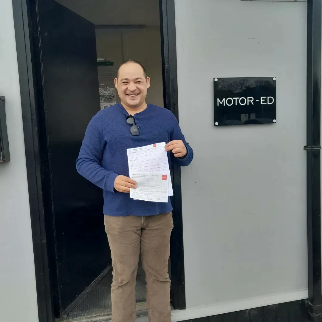 MotorED's tweet photo. Congrats Caroline, Sean and George on passing the Jeep and Trailer test.

#MotorEd Leading Provider of Driver Training in the North East 
#louthchat
#drivingtestdundalk

https://t.co/imwHGPX7Rq https://t.co/VF6x6IJV6P