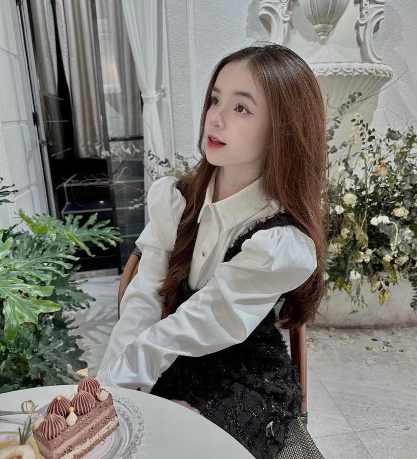 JsksjsAn9's tweet photo. Hẹn mn 8:30 có trên tw nha https://t.co/b42fF7nJyE