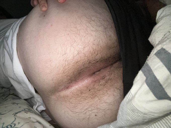 This is what the inside of my spread open ass crack looks like. RT if you wanna taste it https://t.c<a href="/tag/anal"class="tags"><span>#anal</span></a><a href="/tag/breeding"class="tags"><span>#breeding</span></a>