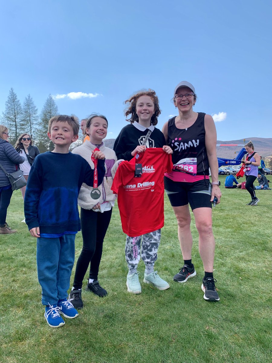 logie_ps's tweet photo. This just one small group from our very successful day at @RunBalmoral Well done to all pupils and staff who took part! @ASAberdeenshire https://t.co/nRgTeKZUb6