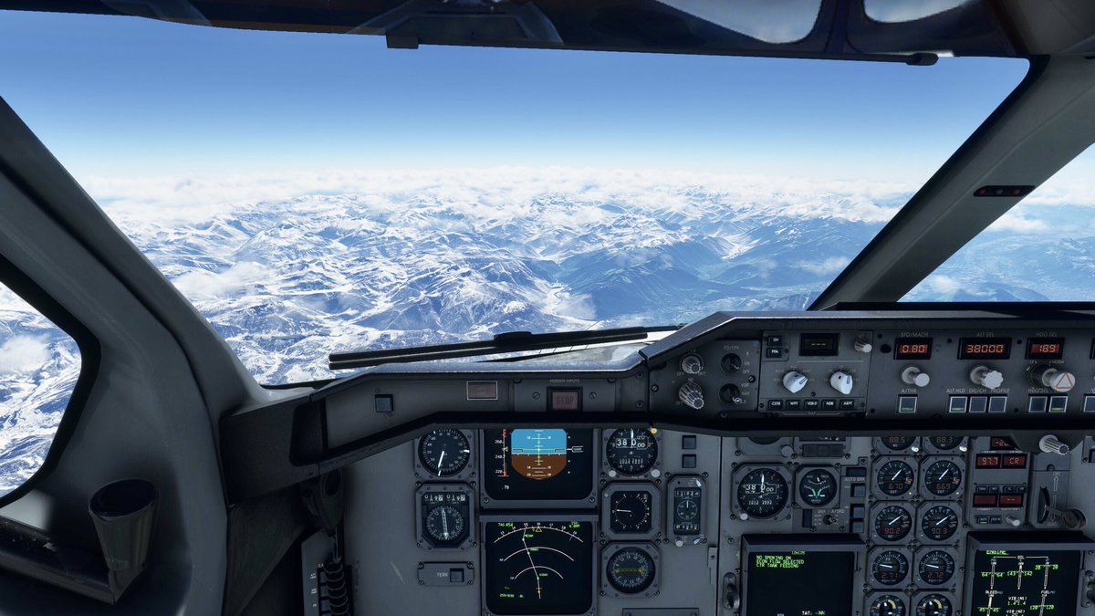 Fbn_Av's tweet image. J'avais dit que ce week-end serait dédié au vol. 🛫
Aller pour Oslo hier, retour ce matin vers Nice.
L'occasion de tester #GSXpro de #FsDreamTeam qui ajoute vraiment une ambiance plus réelle et sympa sur nos aéroports.
#msfs2020 
@MSFSofficial @iniBuilds #A310