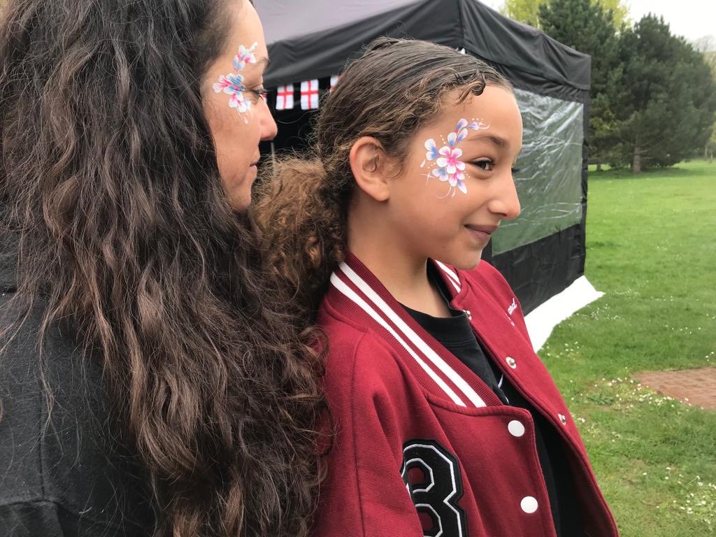 JaneMalcolmLTN's tweet photo. Having a fantastic day ⁦@lutoncouncil⁩ St George’s Day celebrations in Wardown Park. Don’t miss the amazing magician, free face painting and crafts https://t.co/BI5QO2yy9S