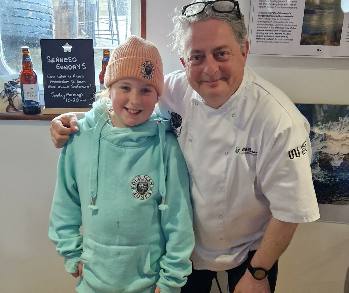 It's official.... I'm back at the Whitby Fish & Ships festival on Saturday 20th May with my friend & fellow chef @RobGreenchef Excited 😊 thescarboroughnews.co.uk/news/people/wh… #whitby #Cooking #Demo #Skillswithlils #Food