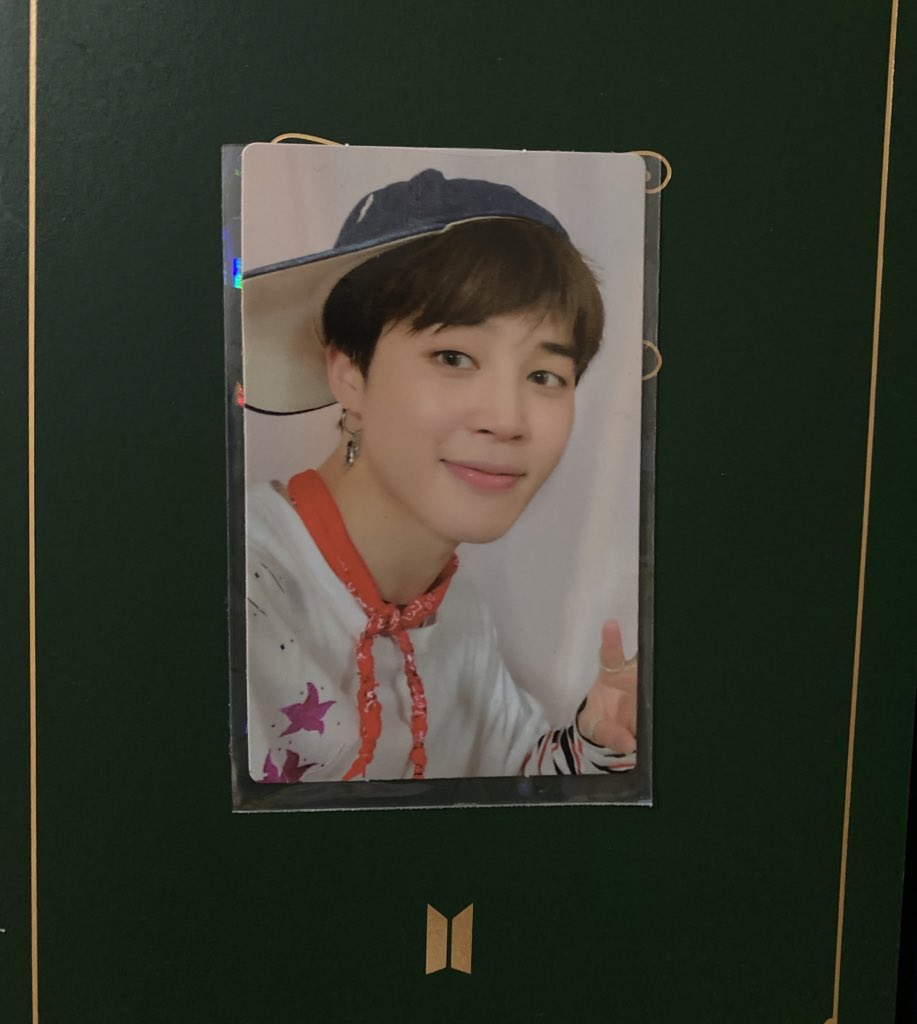 ekimcollect's tweet photo. bts satış 

5th muster dvd 
içerik tam, jimin pcli 
pcyi ayrı da satabilirim alıcı bulunursa 
gümrükte açılmış, kutusunda hasarlar var, detaylı video atarım (kesin alıcıya)
ödeme iban 
2000₺ https://t.co/WaP9ApSV6R