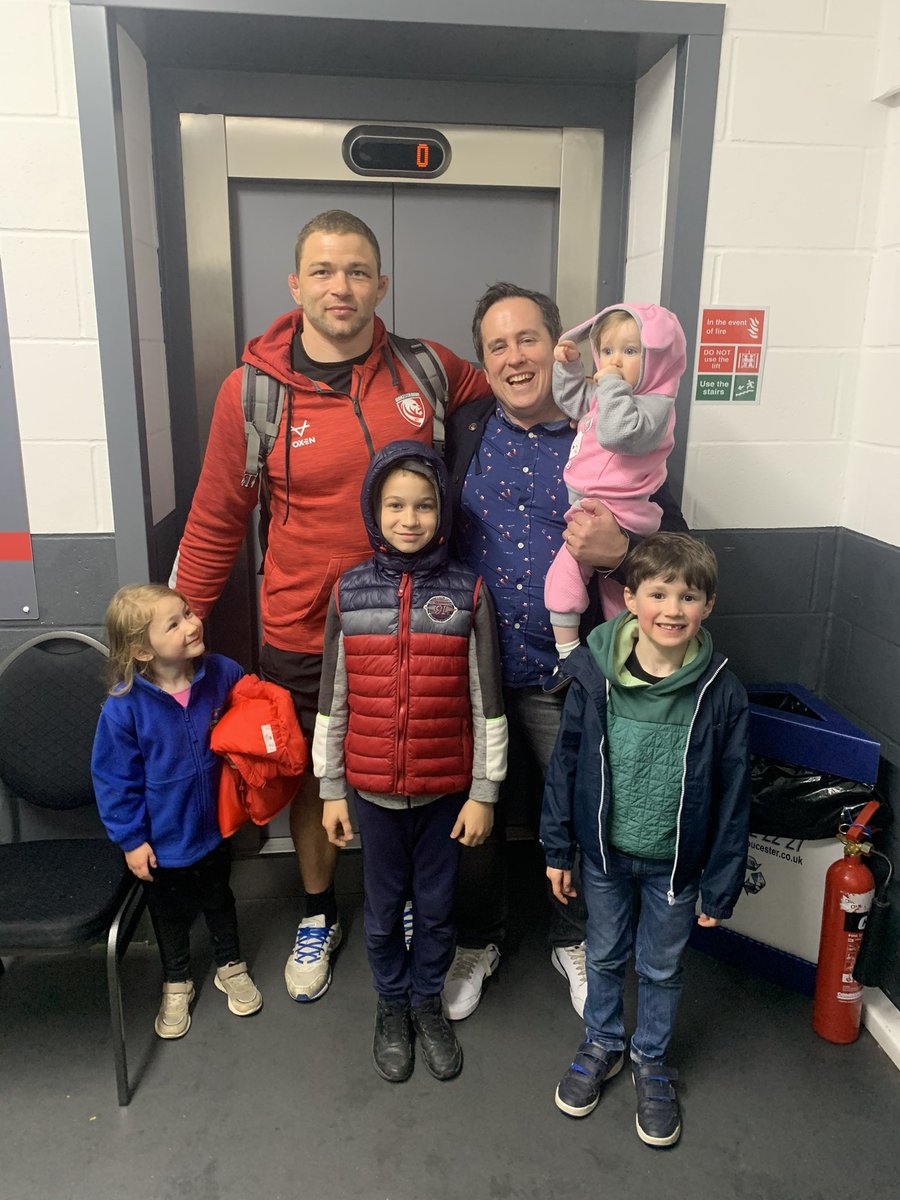 Great day yesterday <a href="/gloucesterrugby/">Gloucester Rugby 🍒</a> - nice to spend time with one of my former International players Kirill +his family during + after the game + very happy with surprise catch up with some former <a href="/LondonWelshRFC/">London Welsh RFC</a> players <a href="/TomMay1/">Tom May</a> and <a href="/__Briggsy__/">Neil Briggs</a>  all on great form 👍 #Rugby