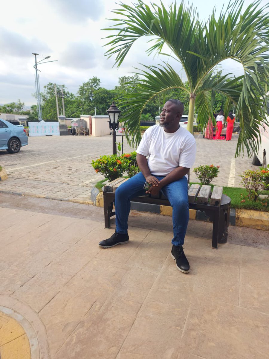 olukay99's tweet photo. I know you missed me https://t.co/Px3fmE9IxF