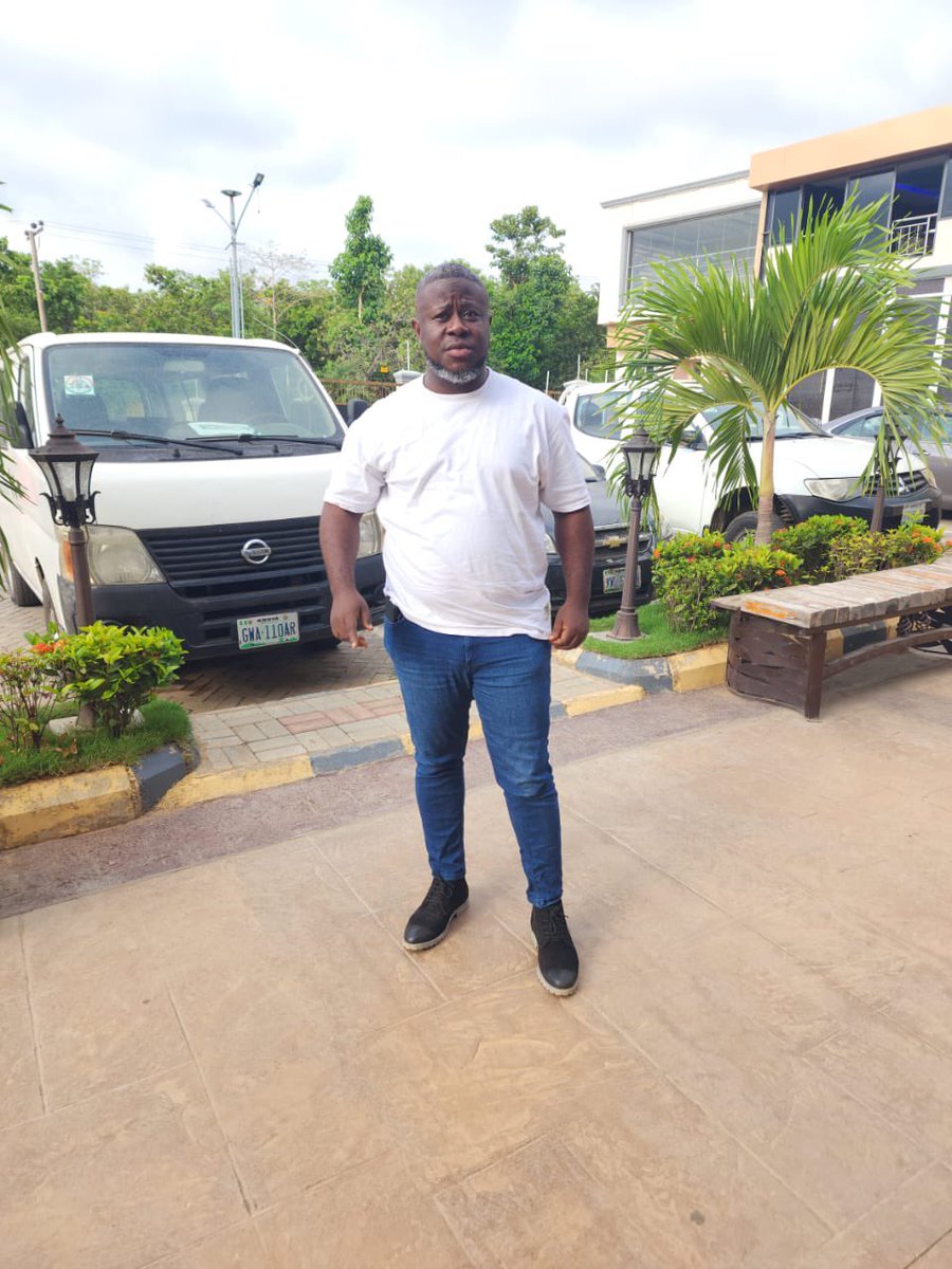 olukay99's tweet photo. I know you missed me https://t.co/Px3fmE9IxF