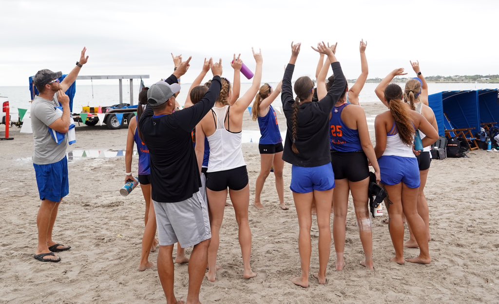 HuskiesBeach's tweet photo. Not the ending we were hoping for, but proud of the fight from this team. #DawgsUp https://t.co/AEjr3wQ94c