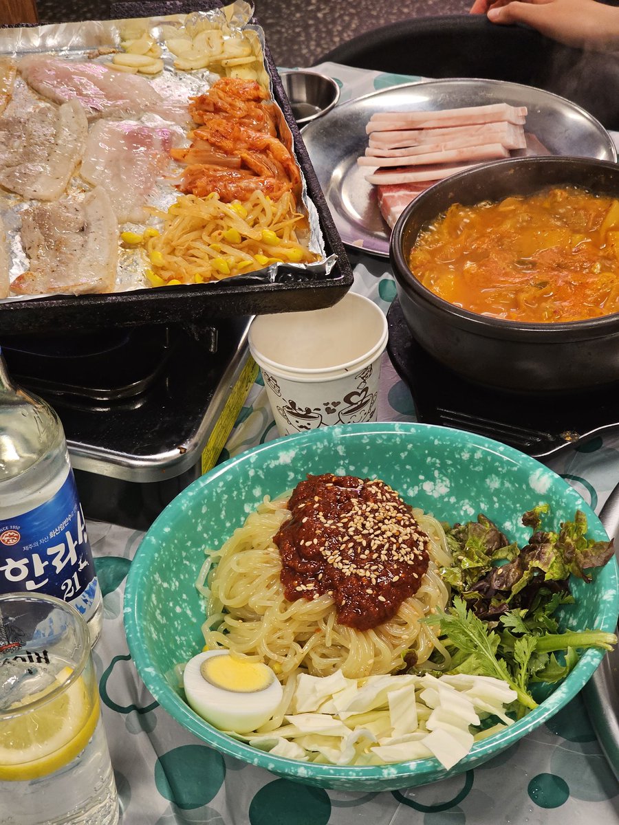 재현사랑단 베르사랑단 꼬기먹고 힘내서 도재정 응원하기💪🏻✨️