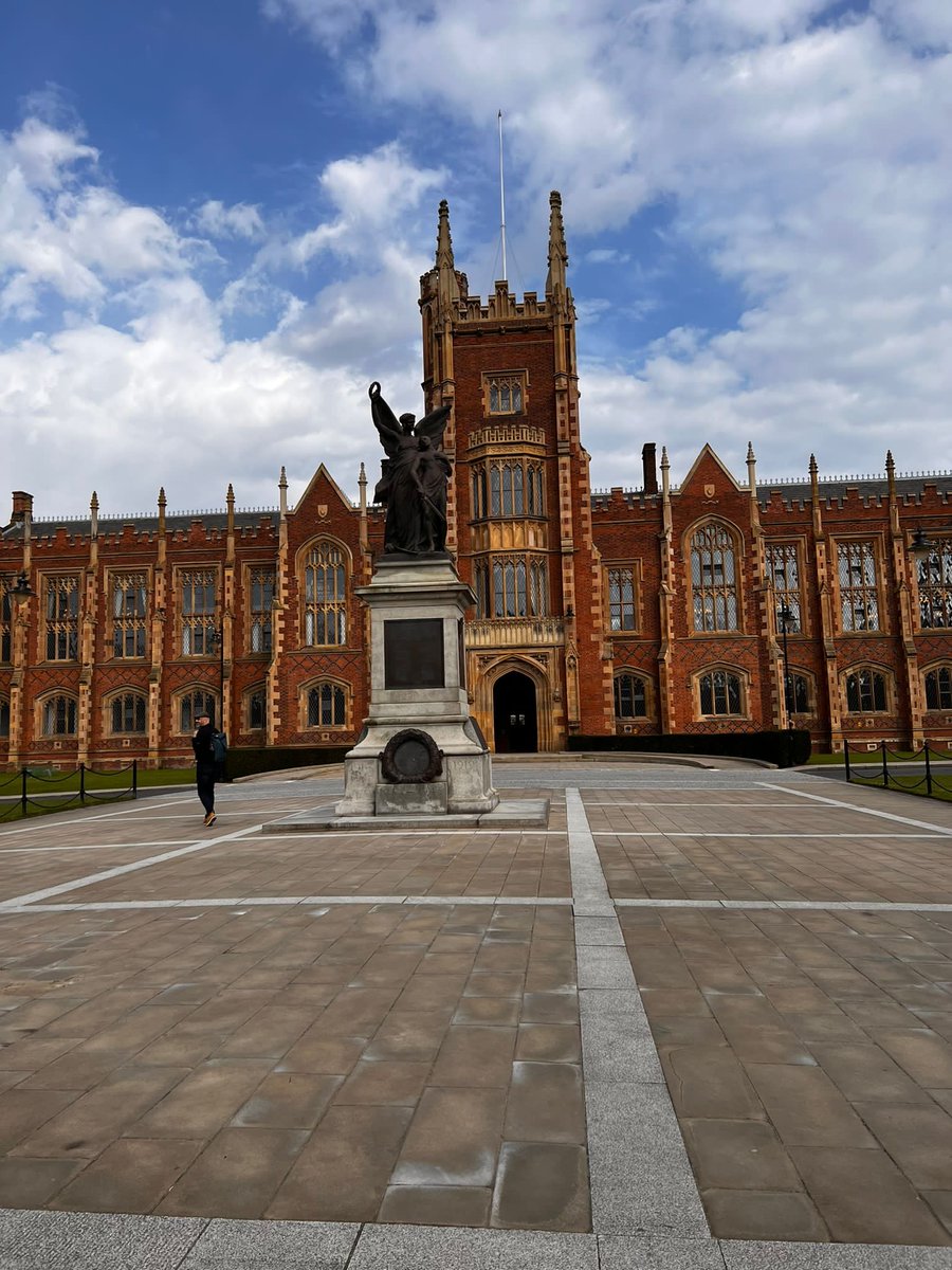 <a href="/monika/">Monika Halim</a>, IC-verpleegkundige en expert in #weaning van @nexcob samen met <a href="/ingeborg/">ingeborg</a>, intensivist met aandachtsgebied weaning op #ICUrecovery23 om onze ervaringen te delen en nieuwe ideeën mee te nemen naar <a href="/radboudumc/">Radboudumc</a> en <a href="/stanna/">Sameer</a>.

Wie weet hebben we naast #VR tegen angst en pijn