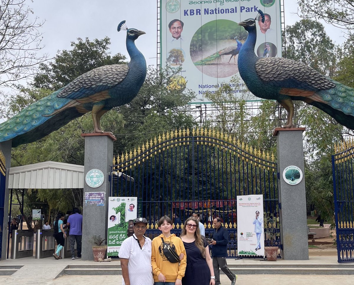 #KBR PARK This is the best place I walked along with my #Mom during my last Visit to #Hyderabad freely. No STRAY DOGS 😊 I saw INDIAN National Bird #Peacock in large numbers Greeting us. Our Family friend venkat took us to thi 's beautiful place. @suneeltollywood @KTRBRS
