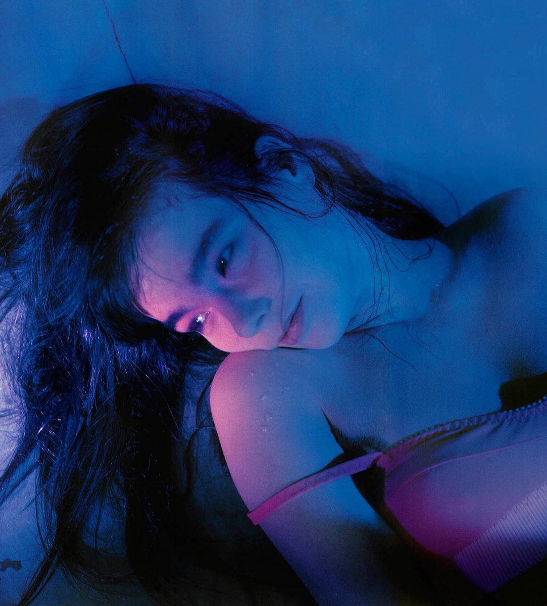 dailybjork's tweet photo. 1996 björk by Nobuyoshi Araki https://t.co/LSTIylBfDF