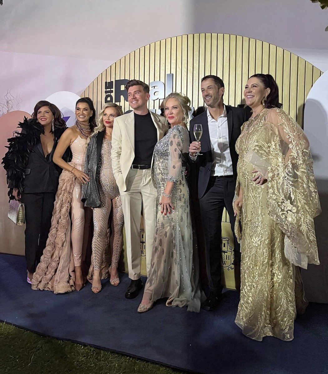 PascualW's tweet photo. It was such an honor to work with these ladies for the past few month. 
I had the privilege to take on the role as the Series Director and Head of Content for the first season of The Real Housewives van die Wynlande.

Every Thursday evening at 20h00 on @kykNETtv 

#RHOWL https://t.co/G4BVubZmTQ