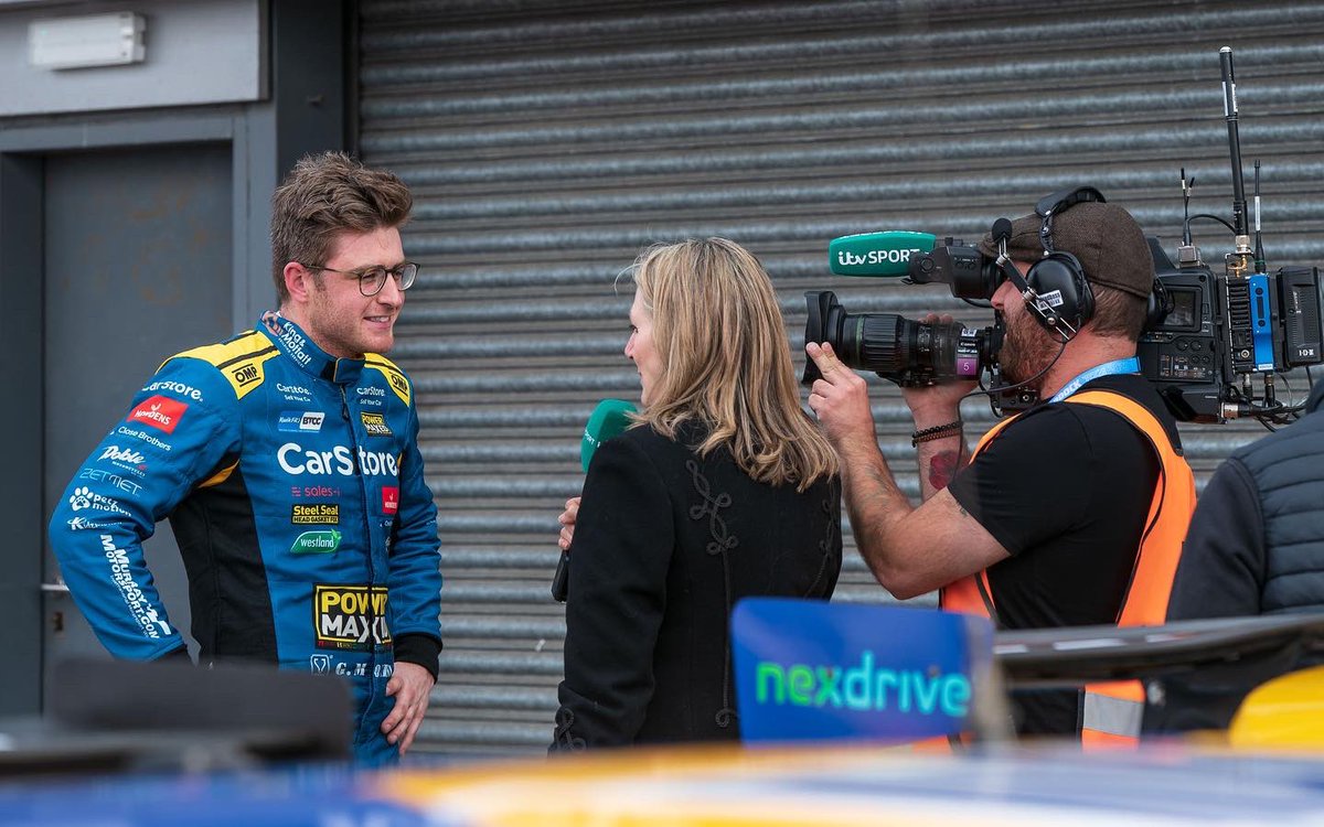 What the 🤯 just happened. Trophy on debut, speechless. Thanks for all the support so far, race 2 coming up 🚀