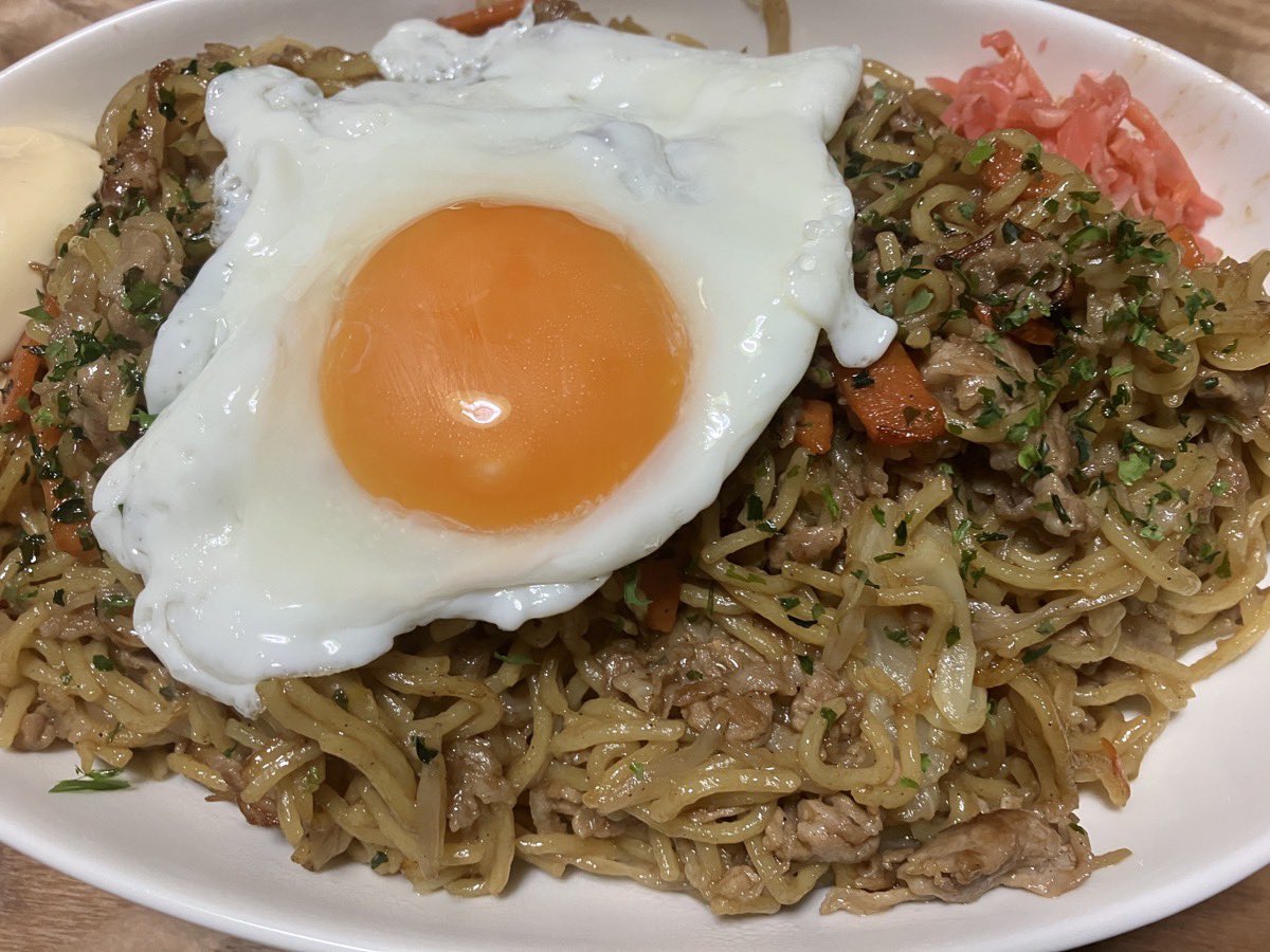u_ta_y_'s tweet photo. 簡単！うまい！焼きそば
簡単に作れるので、忙しい時などにおすすめです！

作り方についてはこちら…https://t.co/vWsxyqd17U簡単！美味しい！焼きそば/

#焼きそば #バッラリーニ #パヴィアフライパン #ブログ #ブログ更新 #ブログ仲間とつながりたい #料理 #簡単レシピ #レシピ #ブログ初心者 https://t.co/KwPuE5x17d