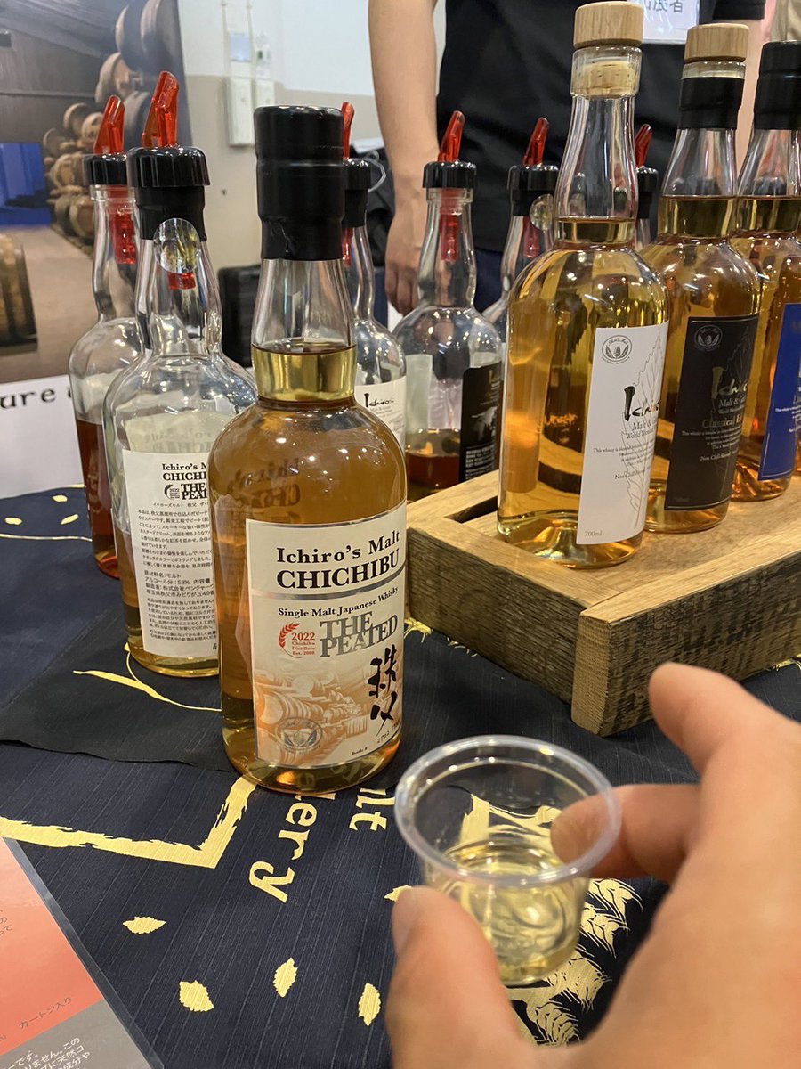 kubo_box's tweet photo. ウイスキーハーバー神戸めっちゃ楽しかった‼︎
何が飲みたいとかほぼなかったけど気になってたやつは色々飲めたし普段なら飲まないようなやつも気軽に飲めたから行ってよかった‼︎

YouTubeでしかみたことない人も見れて大満足‼︎ https://t.co/vEaIQUg8h9