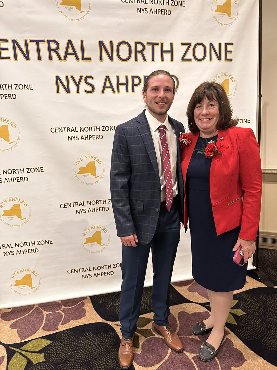 MrDePerno's tweet photo. What an honor it is to be recognized with a group of other amazing professionals. Thank you to NYS AHPERD, the Central North Zone, my professors and mentors, and of course my classmates.❤️🐉 https://t.co/dsYJj4krSu