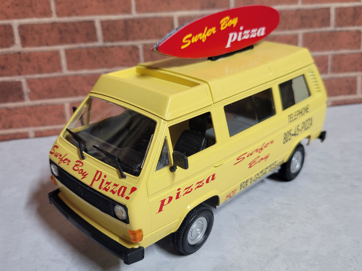RevellGermany's tweet photo. Volkswagen T3 Camper in scale 1:25 built by John Daddario.
#revellgermany #scalemodel #discoverrevell #modellbau #revellkit #modelkit #volkswagen #bulli #t3camper https://t.co/bVXplQCYs0
