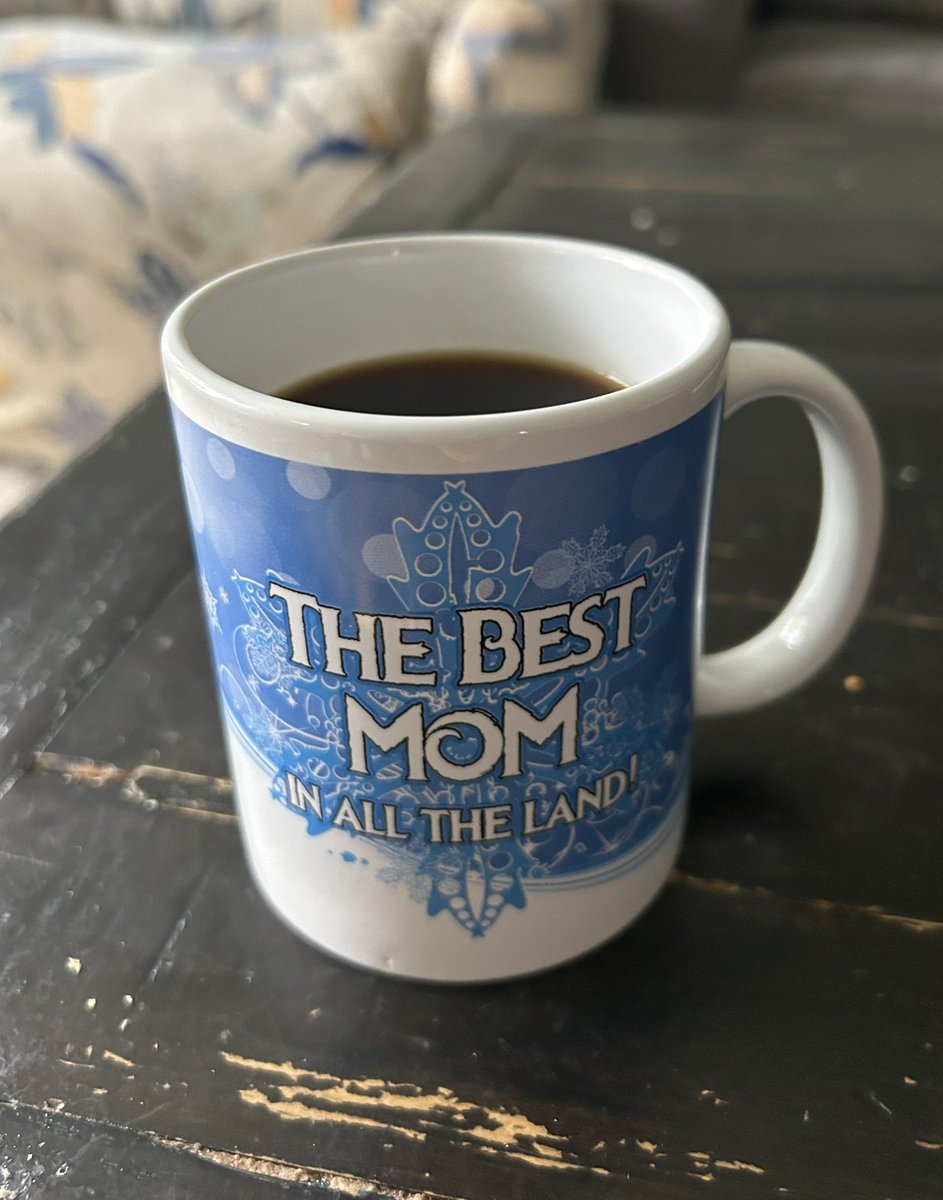 kstenberg01's tweet photo. To “The Best Mom’s in All the Land!” Happy Sunday! https://t.co/UiqLL6FHCr