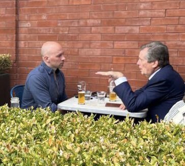 Had a nice lunch yesterday with mayoral candidate Brad Bradbrad, where I offered him some campaign advice: promise the voters a cool-sounding transit expansion proposal that they’ll forget about in a few years’ time. #TOpoli #TorontoMayor