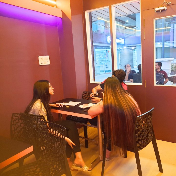 rai_basant's tweet photo. Glimpses of our recently opened second outlet at:
Riverview Arcade,
Sector 6, Gomti Nagar Ext, Lucknow https://t.co/aKmLQCm0ac