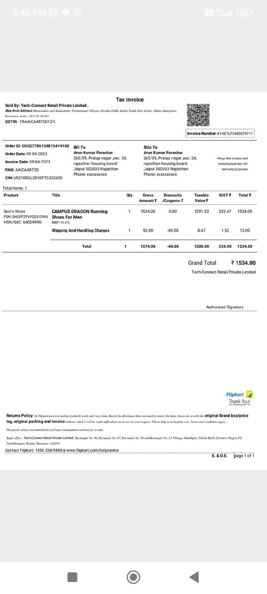 arunparashar19's tweet photo. @Flipkart 
@campusshoes 
See the invoice and see what they delivered...shame on you Flipkart
Shame on you seller those are using #Flipkartdesk for business https://t.co/5n5SONkXSM