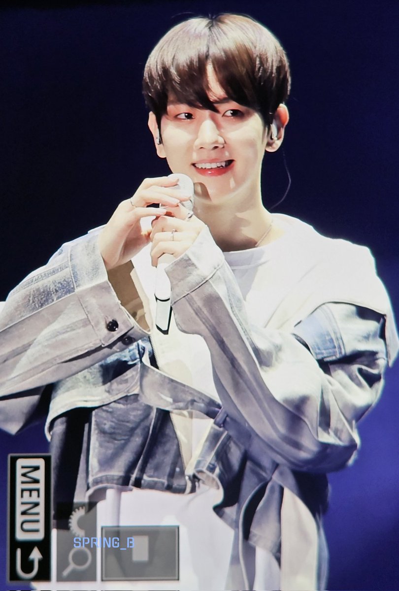 230423 LOVESOME 페스티벌

햇살 강아지야 사랑해🥰

#백현 #BAEKHYUN #백현이 #봄을_닮아_찬란한_B