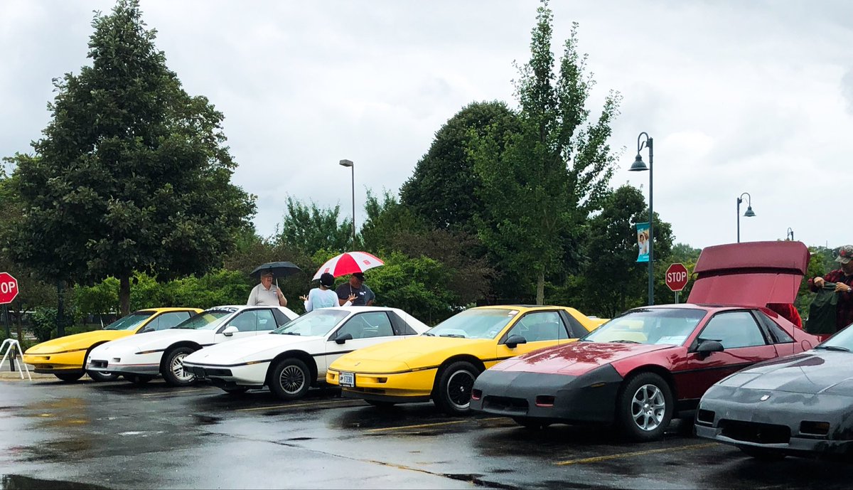 FanaticsFiero's tweet photo. Everyone is getting ready for a weekend of fun, Fieros, and Friends. #Wisconsin #FieroFanatics everybody wang chung tonight! #DellsRun https://t.co/xEDOxDy0ut