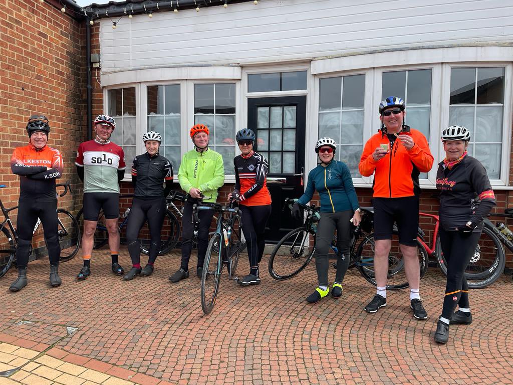 Alex_Graham93's tweet photo. From 100k bike rides in the sunshine &amp; having to de-layer on Saturday, to the muddiest &amp; wettest 10k I’ve ever ran on Sunday 😂 What a weekend. #Britishweather #Letsalldothesundance https://t.co/lYnToEFf1q