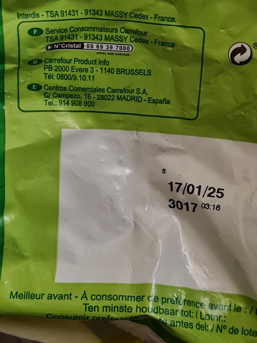 RafaRopero's tweet photo. @CarrefourES lo de los gusanos en el brocoli congelado classic es normal o es que también os habéis apuntado a la agenda 2030? Dos bolsas abiertas y misma situación no hay ni un arbolito que no tenga! Era para mi bebé de 9 meses asi que indignado con ustedes😤😤 https://t.co/voLKKXjwaH
