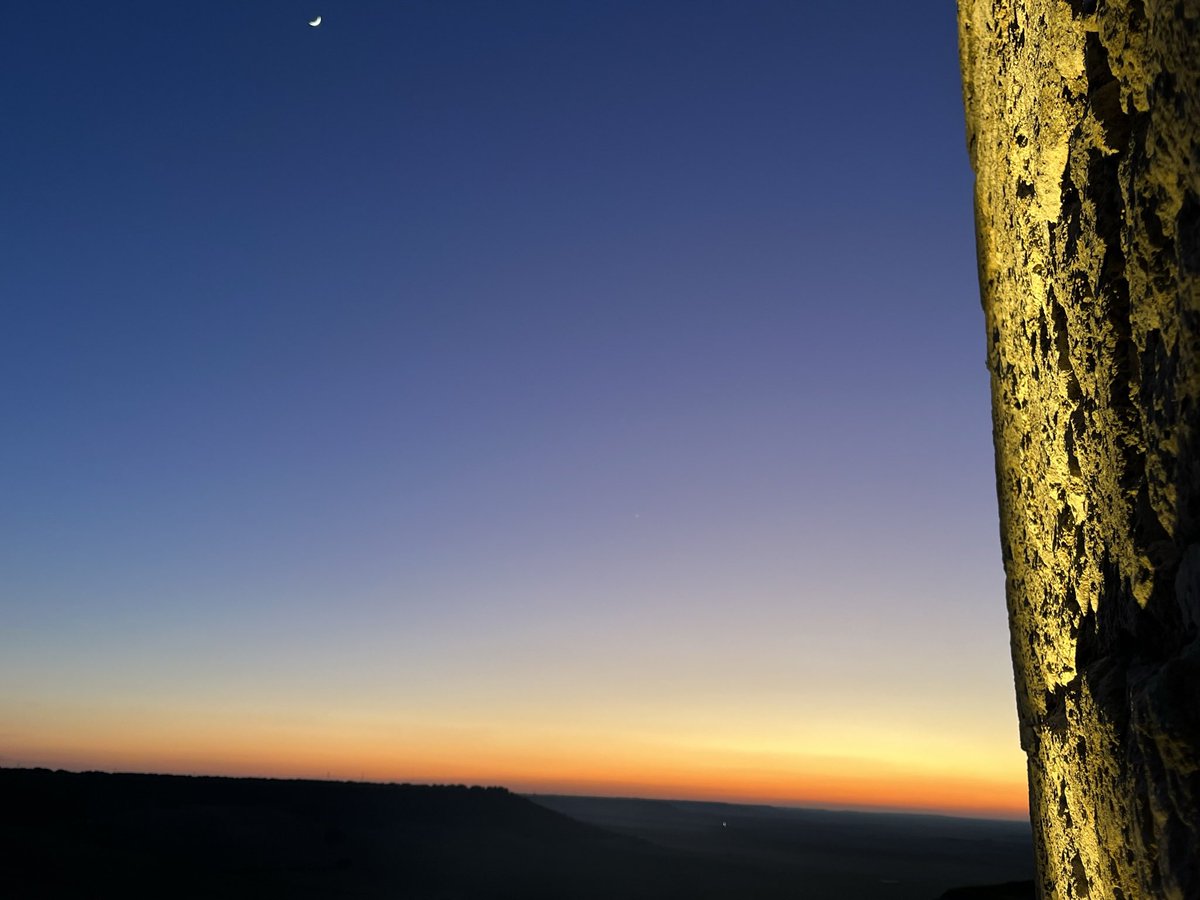 Feliz 23 de abril. Cada vez a menos gente, cada vez de menos gente.
