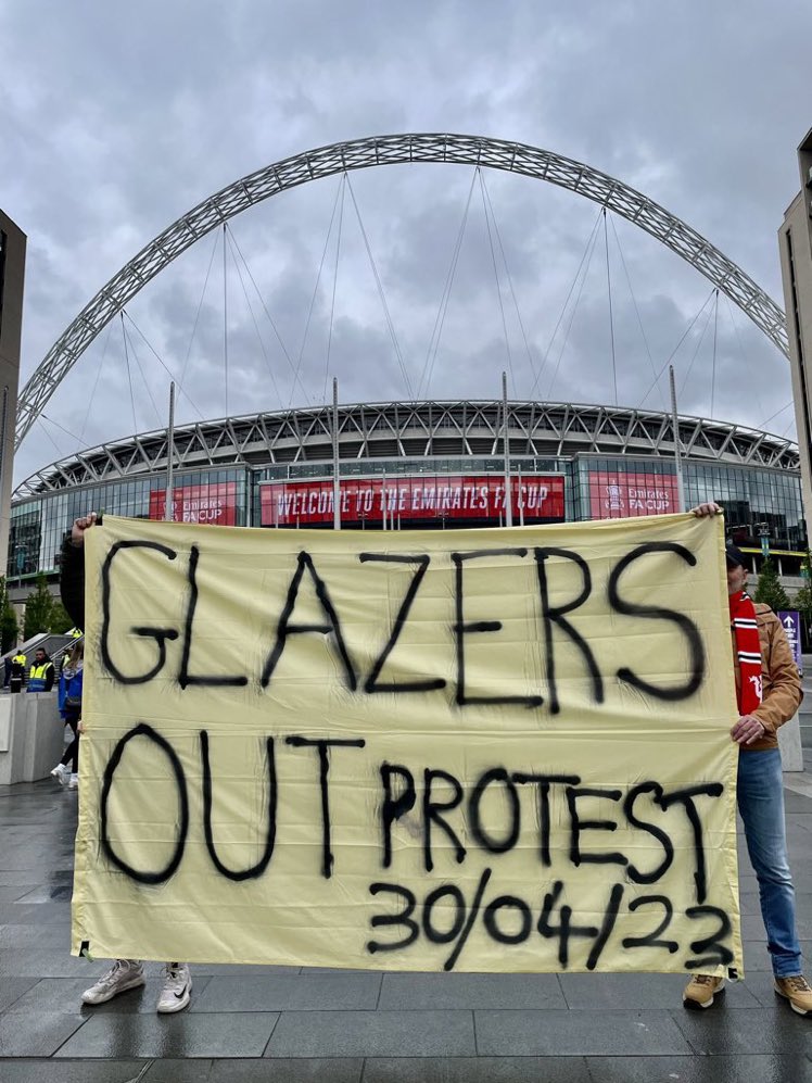 ManUnitedXtra_'s tweet photo. Get it trending 🔰

#GlazersOut https://t.co/CTCI1E8L9y