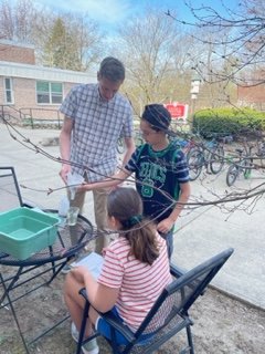 Happy Earth Day!  Budding scientists in Grade 5 field science classes recently built water filtration devices to support healthy wetland habitats. These future environmentalists are prepared to make a difference!