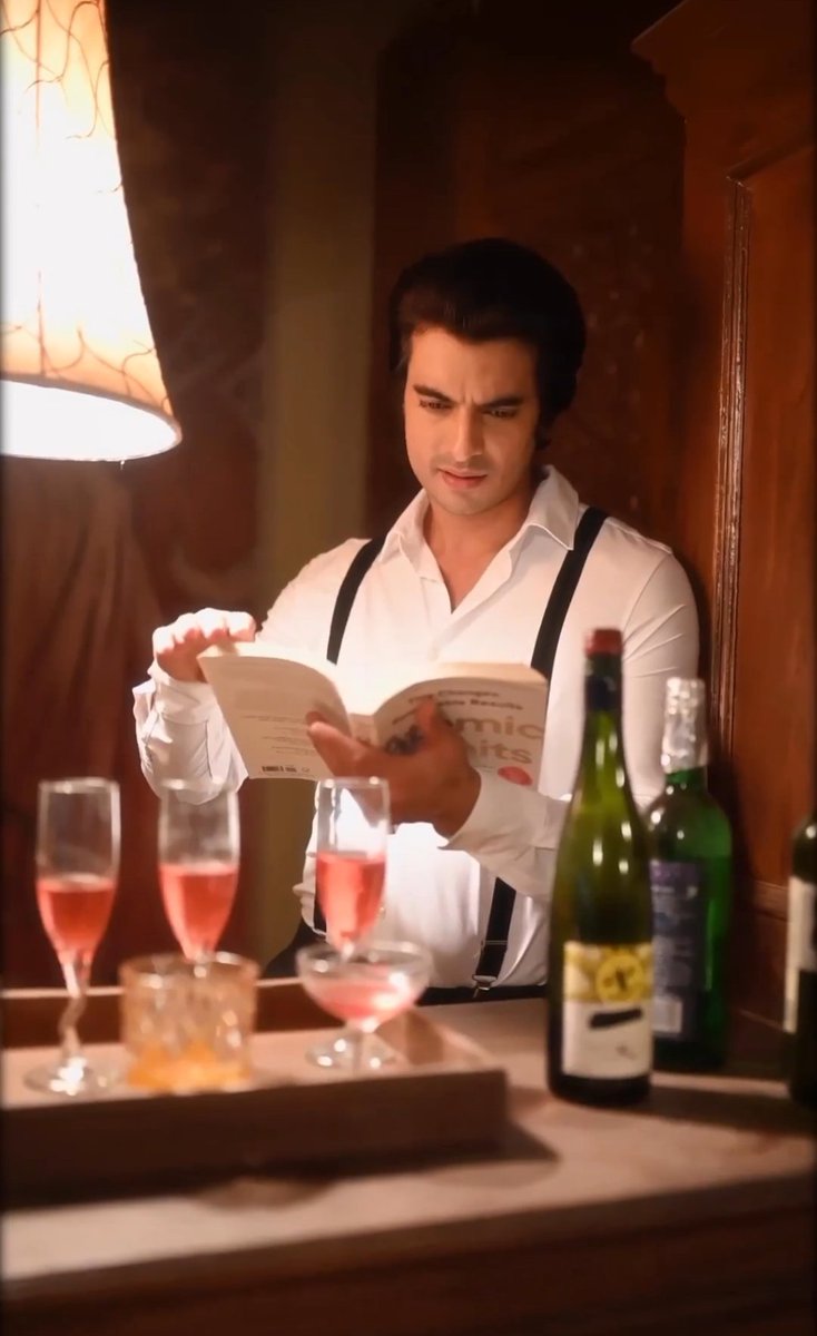 DhruwSwati's tweet photo. @Gashmeer This is at another level Gashmeer ♥️👌👏
Royal, elegance, phenomenal &
ur Voice Modulation & this look is Just Amazing❤️
#GashmeerMahajani
#TereIshqMeinGhayalGashmeer
#ArMaanOberoi
#WorldBookDay
#AmazingSunday https://t.co/KsRSMF5DTC