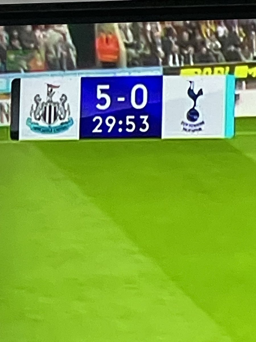 10jbeez10's tweet photo. "We play better in the 2nd half!" 🤣🤣🤣🤣🤣🤣 foys! 💩 #NEWVTOT https://t.co/9d4wHFgQYj