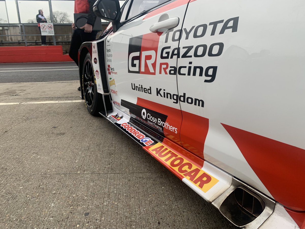 Good luck to the <a href="/CloseBrothersAF/">Close Brothers Asset Finance</a>  sponsored <a href="/ToyotaUK/">ToyotaUK</a> #btcc team.
Race 2 is about to get underway, watch all the action LIVE and for free on ITV4