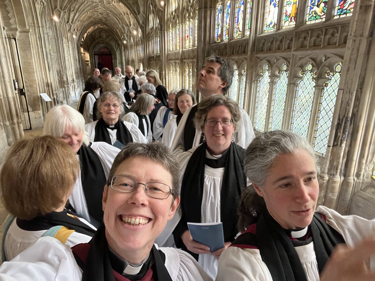 Getting ready to welcome ⁦@andrew_zihni⁩ as Dean ⁦<a href="/GlosCathedral/">Gloucester Cathedral</a>⁩ ⁦<a href="/GlosDioc/">The Diocese of Gloucester</a>⁩ 😊