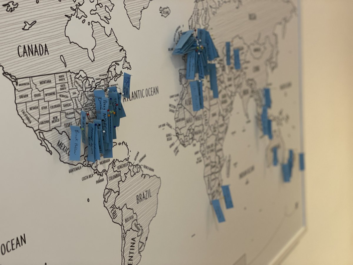 OneFairways's tweet image. A satisfying hour making some new flags for our wall map. We ask guests to stick a pin in with the name of their home golf club. Fascinating to see all the different clubs from around the world. 

We’re still waiting for our first Augusta member but watching very closely…!