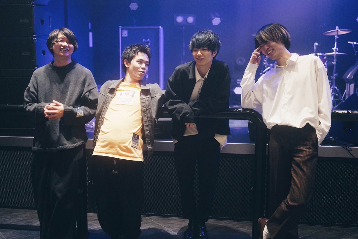 niiche_band's tweet photo. 渋谷DIVEにて"ヒロシ祭り"お越しいただきありがとうございました🐯

setlist
1.永訣の朝
2.prayer
3.dirty
4.グラデーションデイズ
5.カストルの彼方

次回は5月21日に下北沢サーキット"革命ロジック"に出演します！ https://t.co/Xgudhkr5OZ
