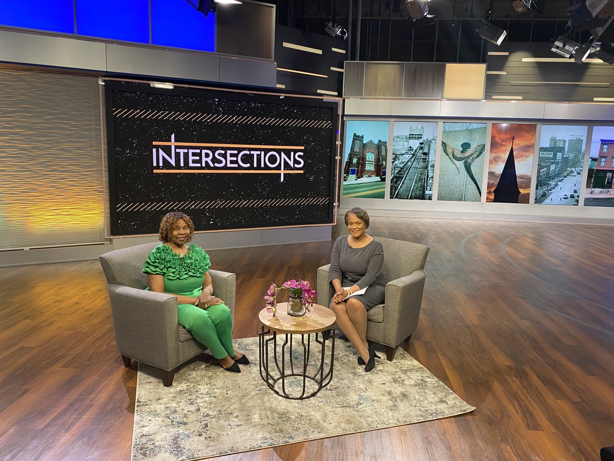 OGCooking's tweet image. It’s Sunday Morning, so get ready to tune in to #Intersections ⁦@TheCW⁩ ⁦@KDKA⁩ at 11:30am for interesting conversations. #pittsburgh #community #pittsburghballet #newhorizontheater