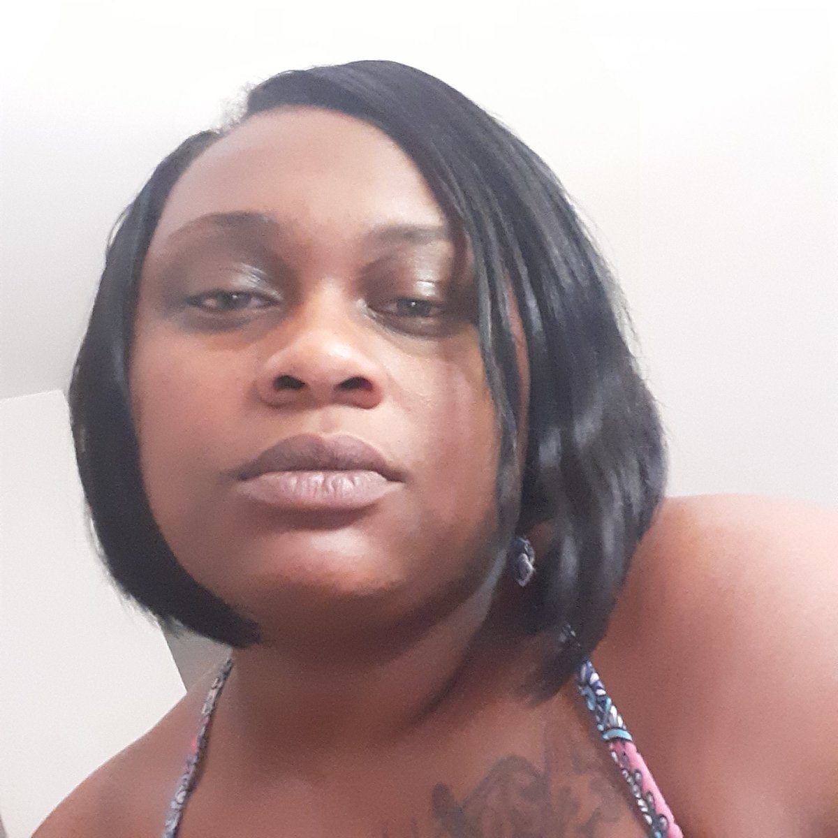 sweetlittletic's tweet photo. Got that tired look time 2 relax 2day https://t.co/6MiB19vrmR