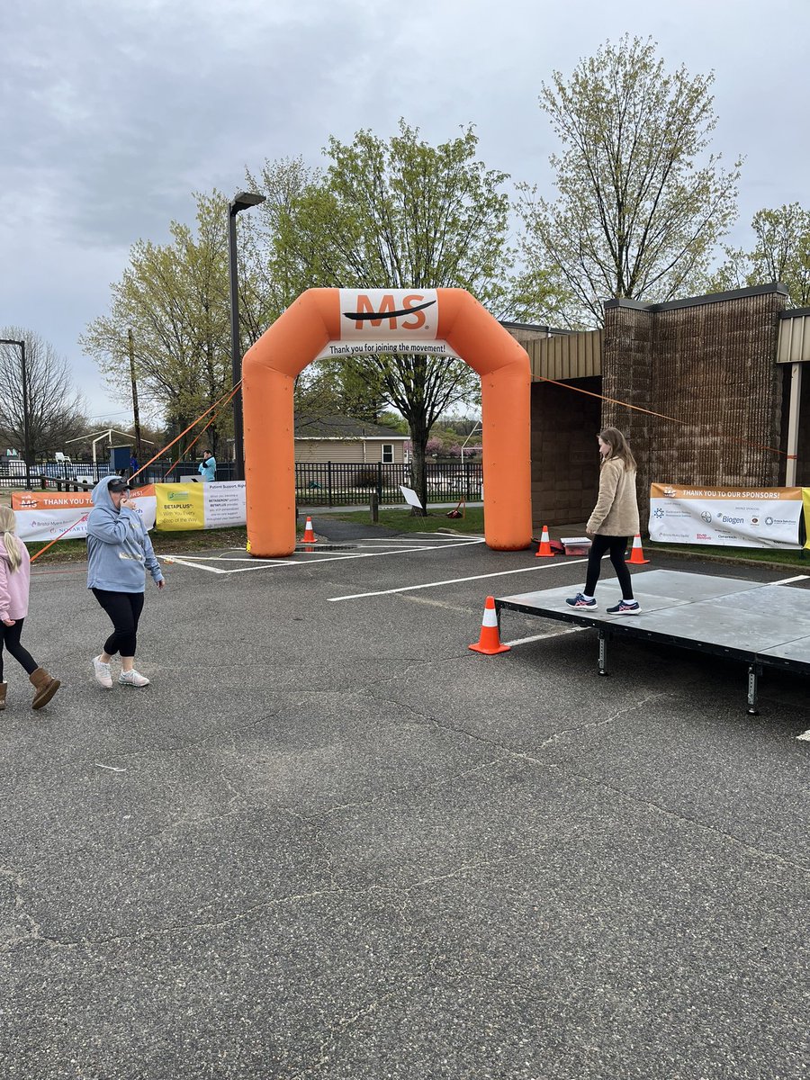 The rain has stopped. Getting ready for the MS walk.  Scott supporters. Thank you to all that donated to find a cure for MS.