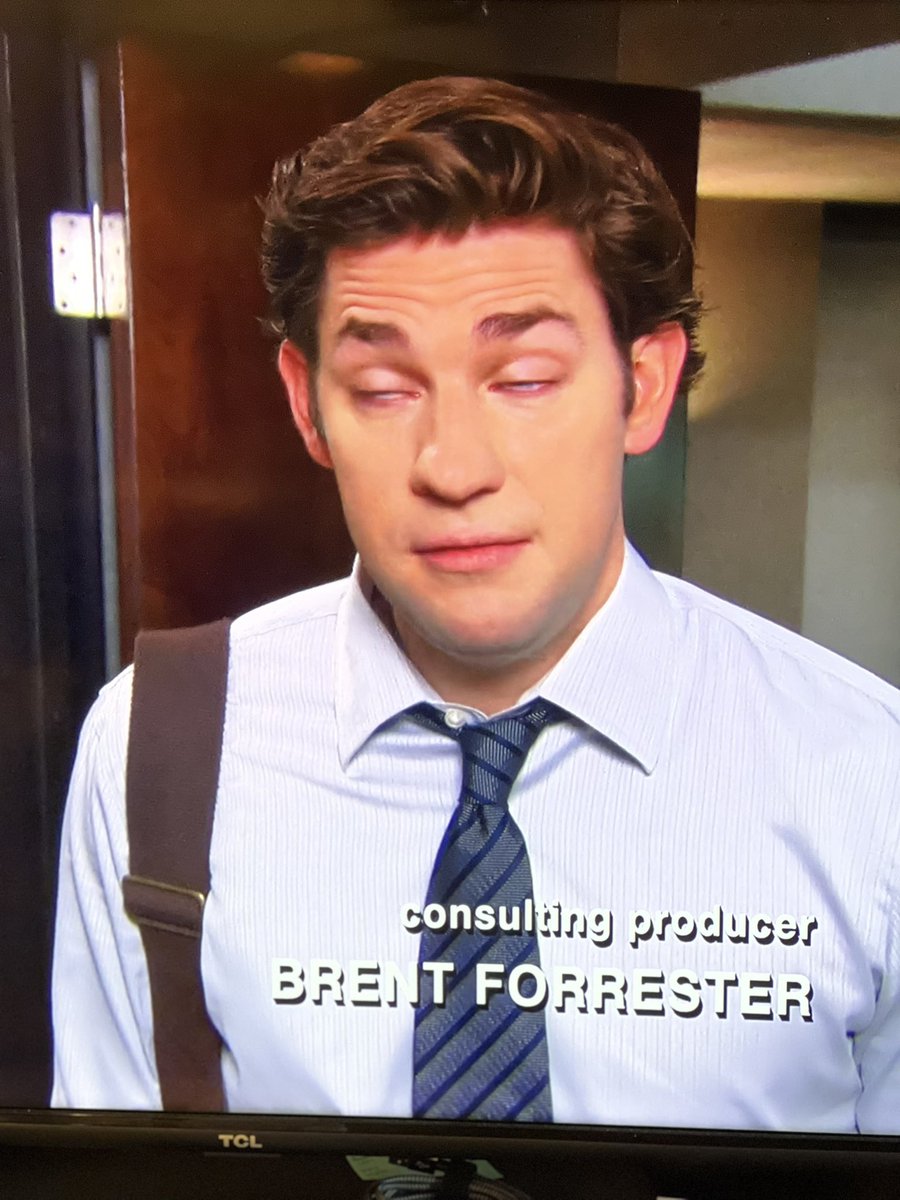 Bad time to pause #TheOffice sorry Jim <a href="/johnkrasinski/">John Krasinski</a>