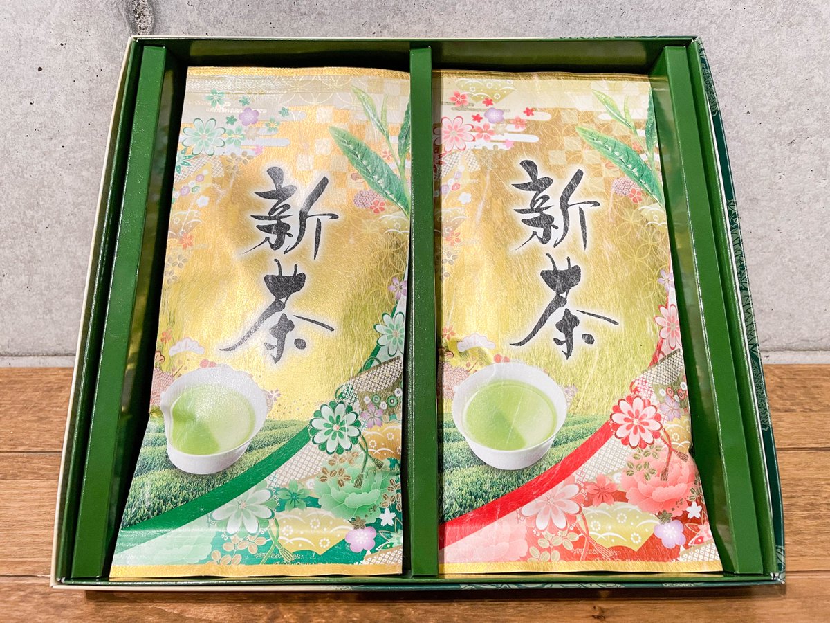 lifeplushealing's tweet photo. 新茶の季節が到来！
https://t.co/LNCM7PnAXD

できたてホヤホヤの新茶を頂きました���
いつもありがとうございます！

鹿児島で唯一の慢性腰痛専門整体院Life Award
https://t.co/IFmkm6Pg5I

＃NewTeaLeaves ＃新茶 ＃鹿児島 ＃腰痛 ＃脊柱管狭窄症 ＃坐骨神経痛 ＃すべり症 ＃分離症 ＃ヘルニア https://t.co/rOOIiHRFjo