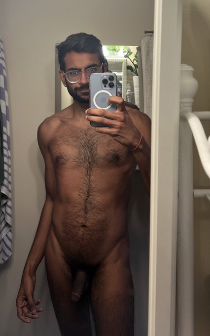 Kyle Wild ♎️✨💖 - Hairy 🙈 https://t.co/Naa4GVQJVe