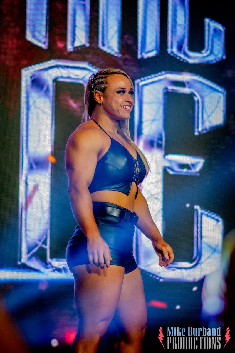 MikeDurband's tweet photo. Jordynne Grace makes her entrance at #IMPACTWrestling #SpringSlugfest! 
@JordynneGrace #IMPACT @IMPACTWRESTLING 

📸: Mike Durband Productions https://t.co/6oQjNb2dnD