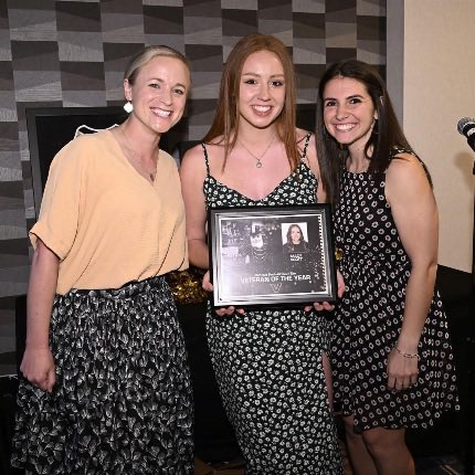 VandySpirit's tweet image. 🎉Congratulations to our 2022-2023 Vanderbilt Dance Award Winners 🎉

⭐️ Rookie of the Year: Avery Carter
⭐️ Veteran of the Year: Macy Scott
⭐️ Coaches Award: Xeria Keys
⭐️ Best All Around: Macy Scott

#AnchorDown • #VandyDance • #OTOT